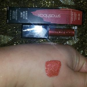 BNIB Smashbox Always on Metallic liquid lipstick